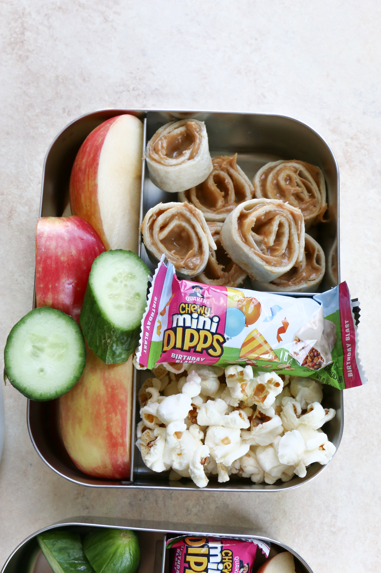 Back to School Lunches! It's that time of the year again! Let me help you take the guess work out of packing lunch for your kids. Here are some great options for packing a healthy lunch for your child.