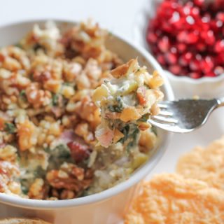 Baked Spinach and Artichoke Dip!! I’m back with another delicious recipe for the holidays! Let’s make my Baked Spinach and Artichoke Dip. This is my most requested recipe over the holidays! You have to try this!