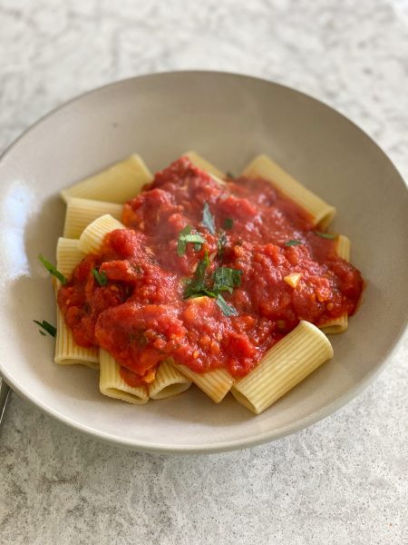 Frank Prisinzano’s Sticky Garlic Marinara