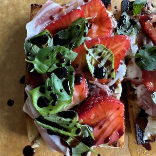 Crostini with Burrata Strawberries, Browned Butter and Vincotto! So simple and delicious, you need to try this!