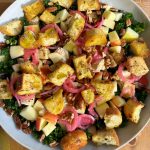 Kale Panzanella Salad with Chicken! Vibrant, filling and delicious with chicken, pickled red onions and super flavorful bread pieces! 