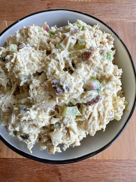 Curry Chicken Salad! A delicious chicken salad recipe with curry flavor, sweetness, texture and more! So delicious and easy to make!