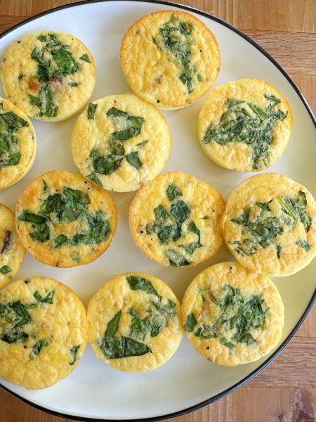 Egg Bites with Roasted Butternut Squash! These are my fall inspired Starbucks copycat egg bites recipe.. but with roasted butternut squash!